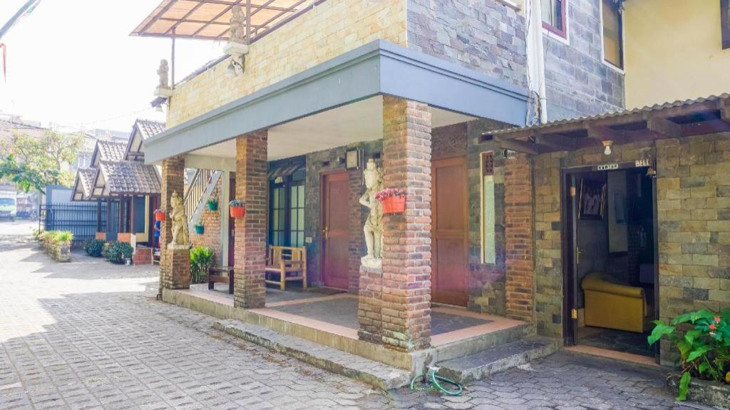 Oyo 1488 Hotel Cemara Asri Lembang Eksteriør billede
