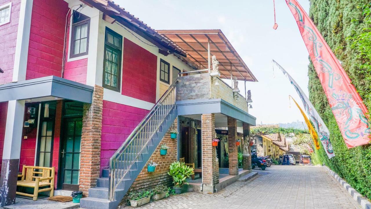 Oyo 1488 Hotel Cemara Asri Lembang Eksteriør billede