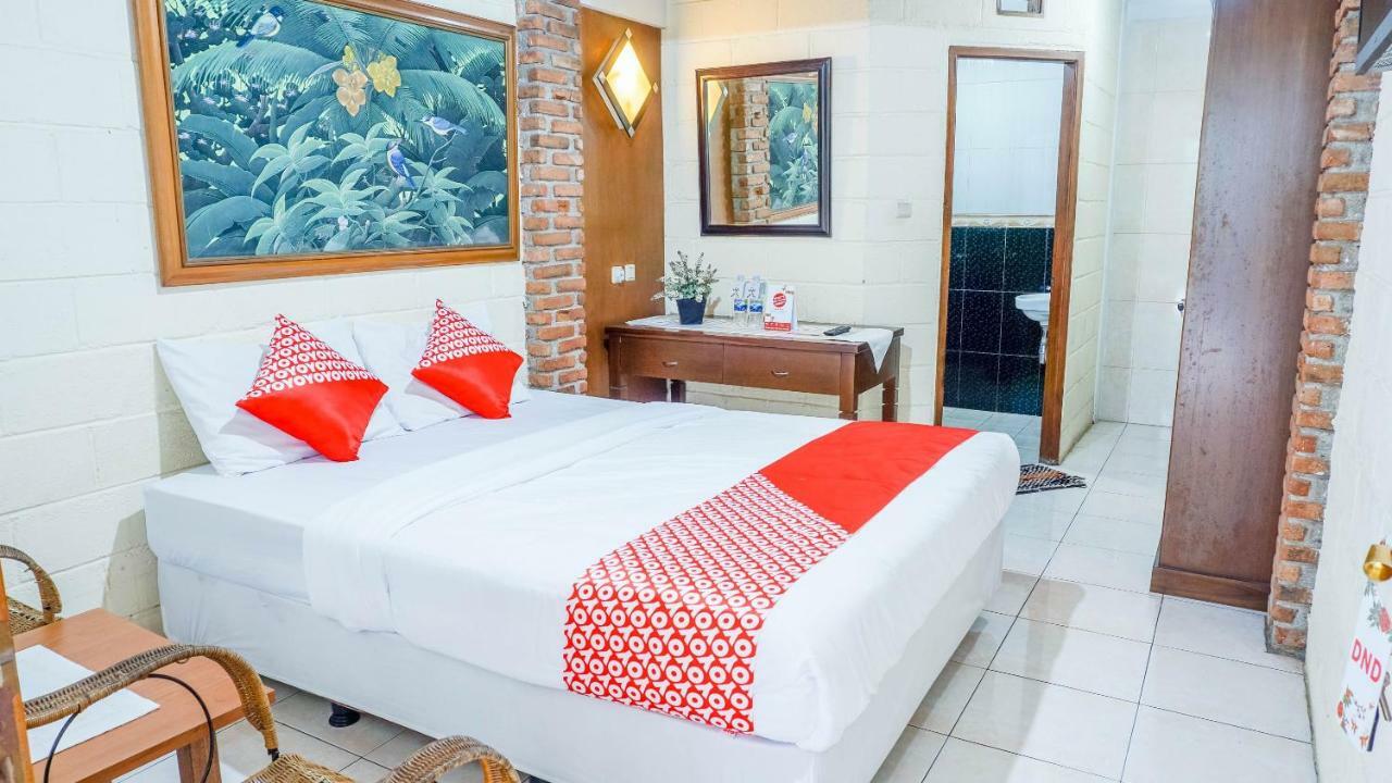 Oyo 1488 Hotel Cemara Asri Lembang Eksteriør billede