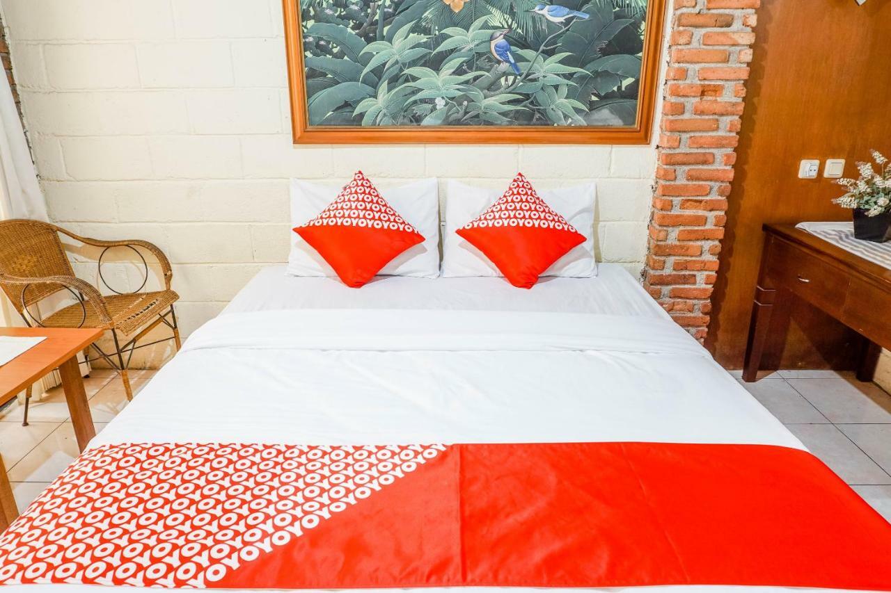 Oyo 1488 Hotel Cemara Asri Lembang Eksteriør billede